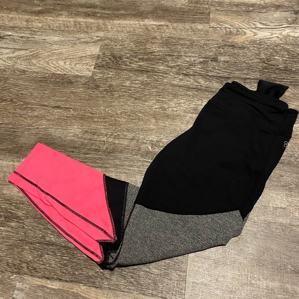 GARAGE LEGGINGS
